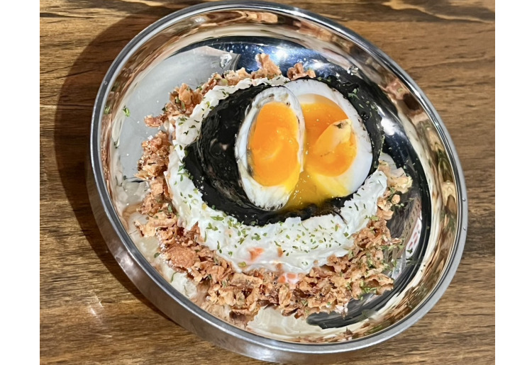 イカ墨トロ玉とポテサラ(当店オリジナル商品)